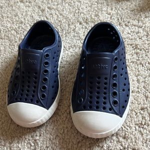 Brand new baby native size 5